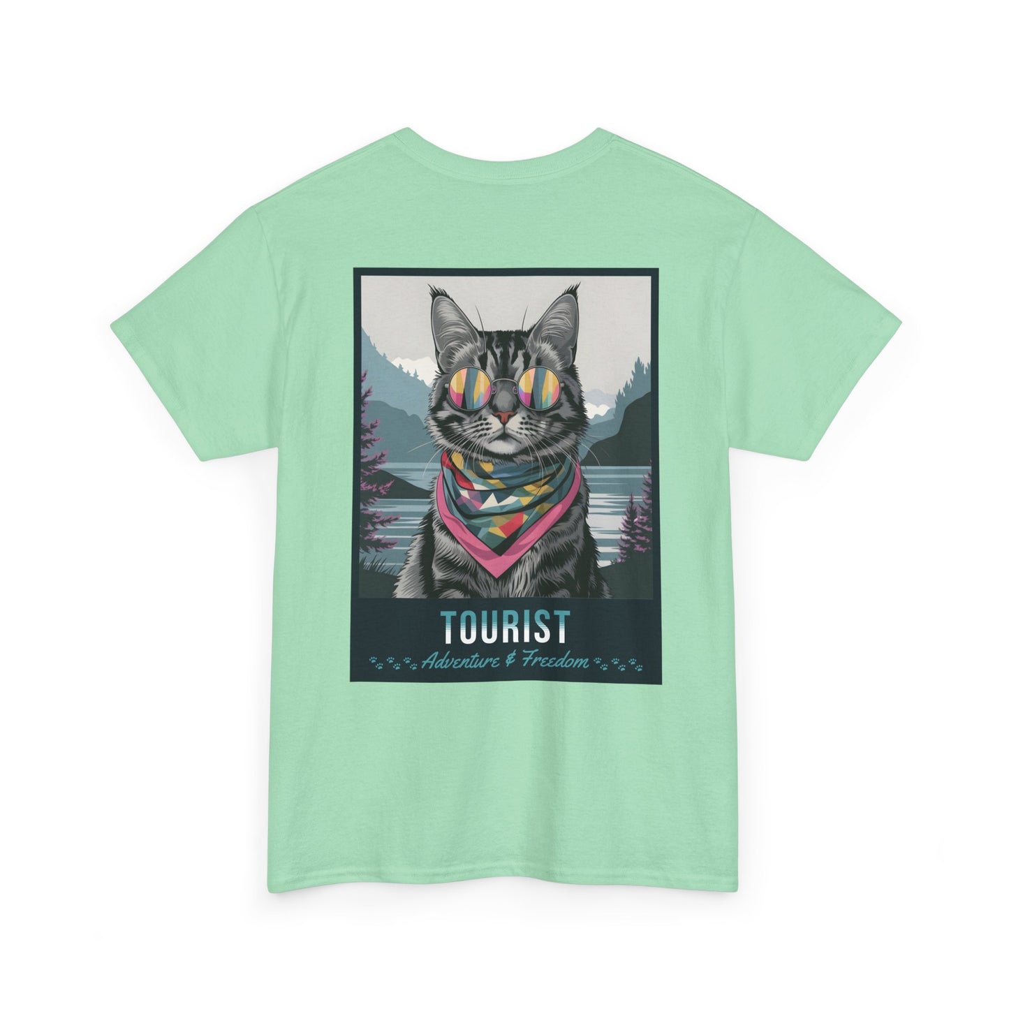 Cat Travelling Japan | Unisex Heavy Cotton Tee
